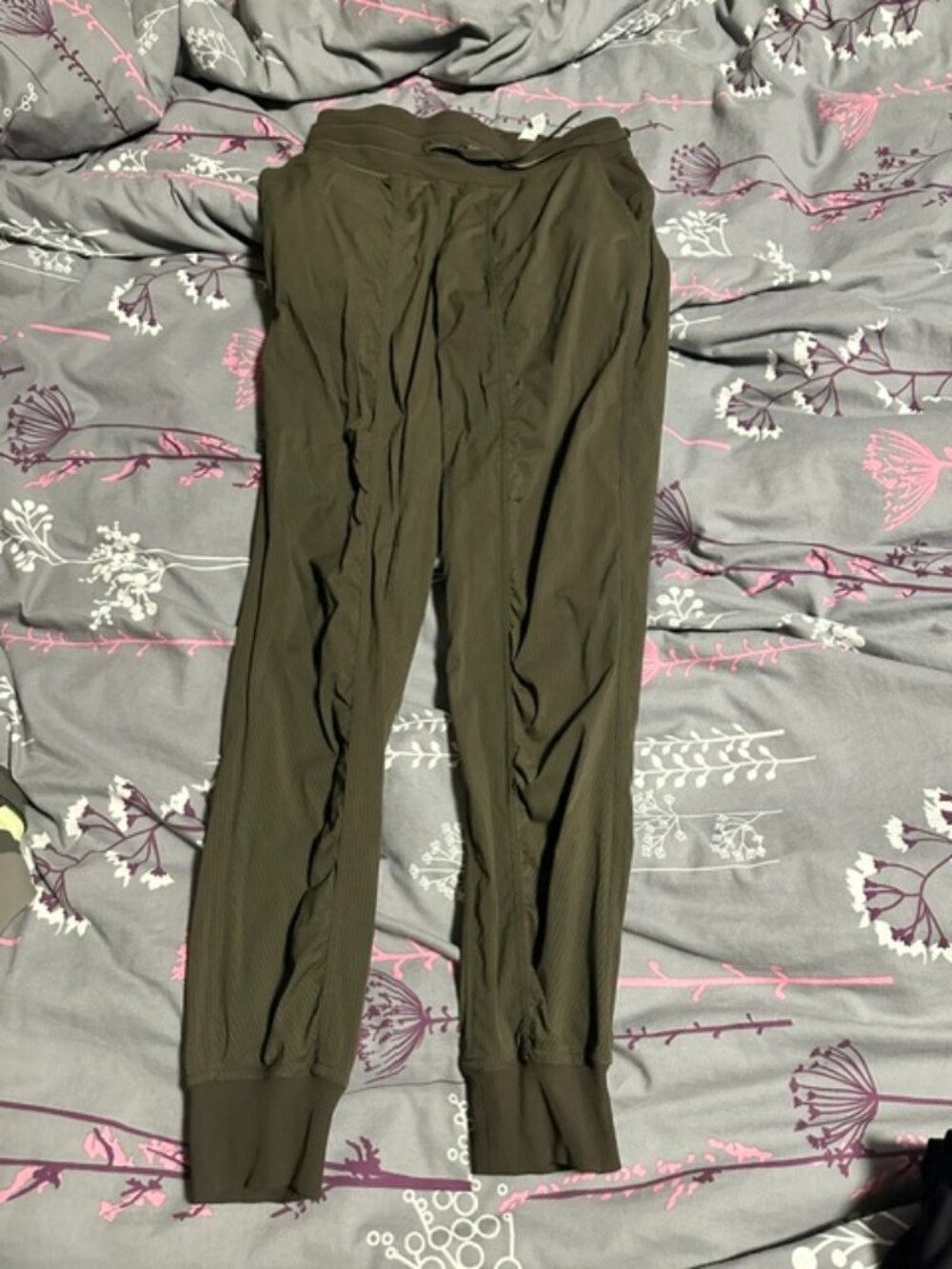 Lululemon studio joggers dark olive size 4
